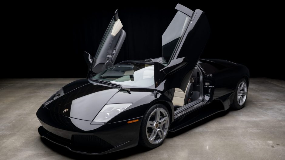 2008 Lamborghini Murciélago sold at auction for $701,000