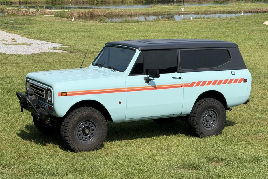 1977 International Harvester Scout sold at auction for $33,000