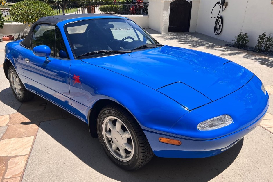 1992 Mazda MX-5 sold at auction for $9,100