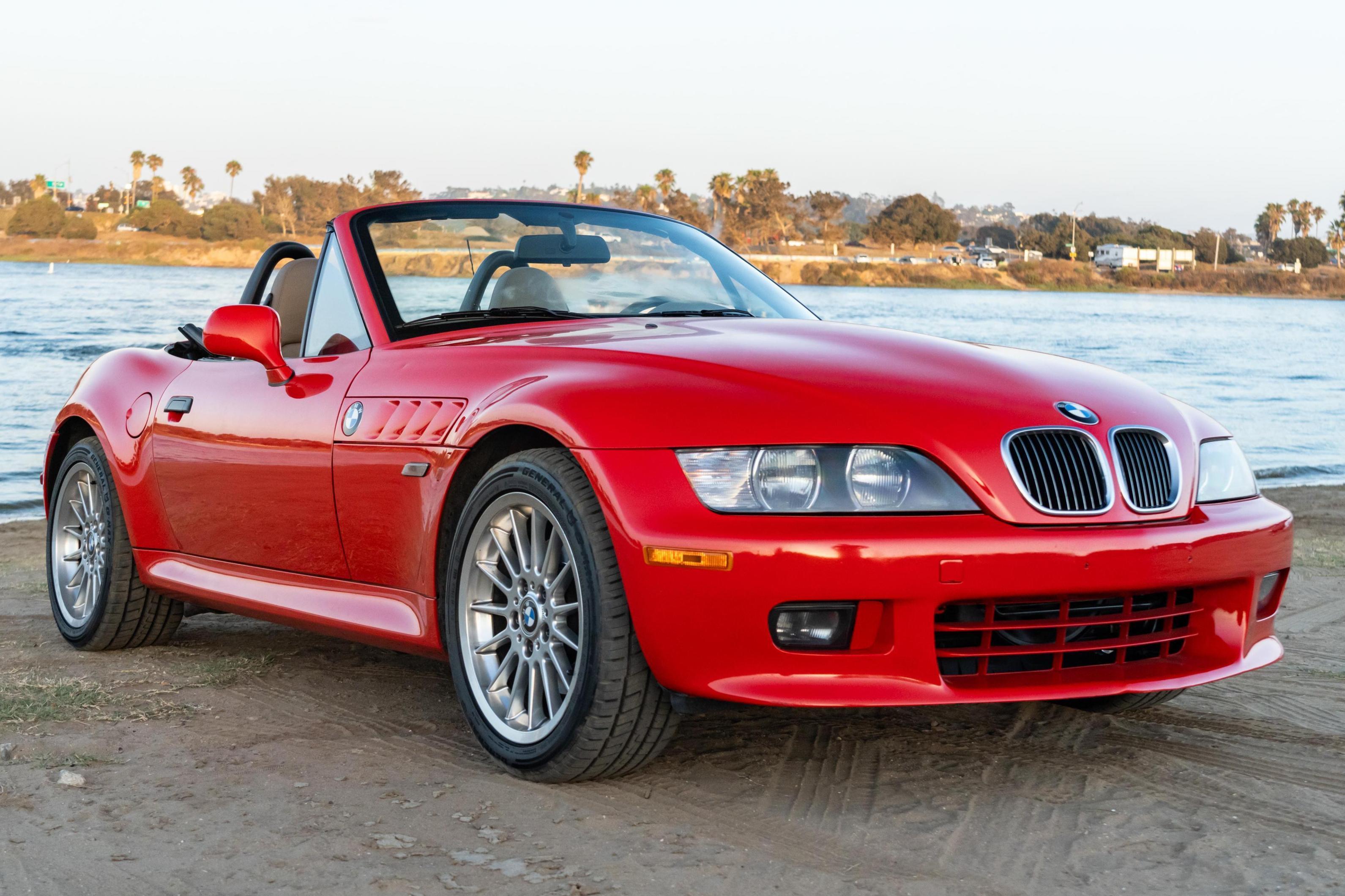 2001 BMW Z3 sold at auction for $16,250