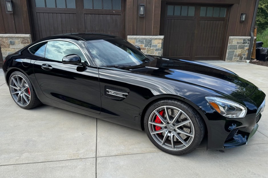 2016 Mercedes-Benz AMG GT sold at auction for $86,000