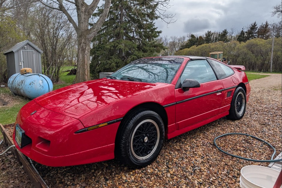 1988 Pontiac Fiero sold at auction for $19,000