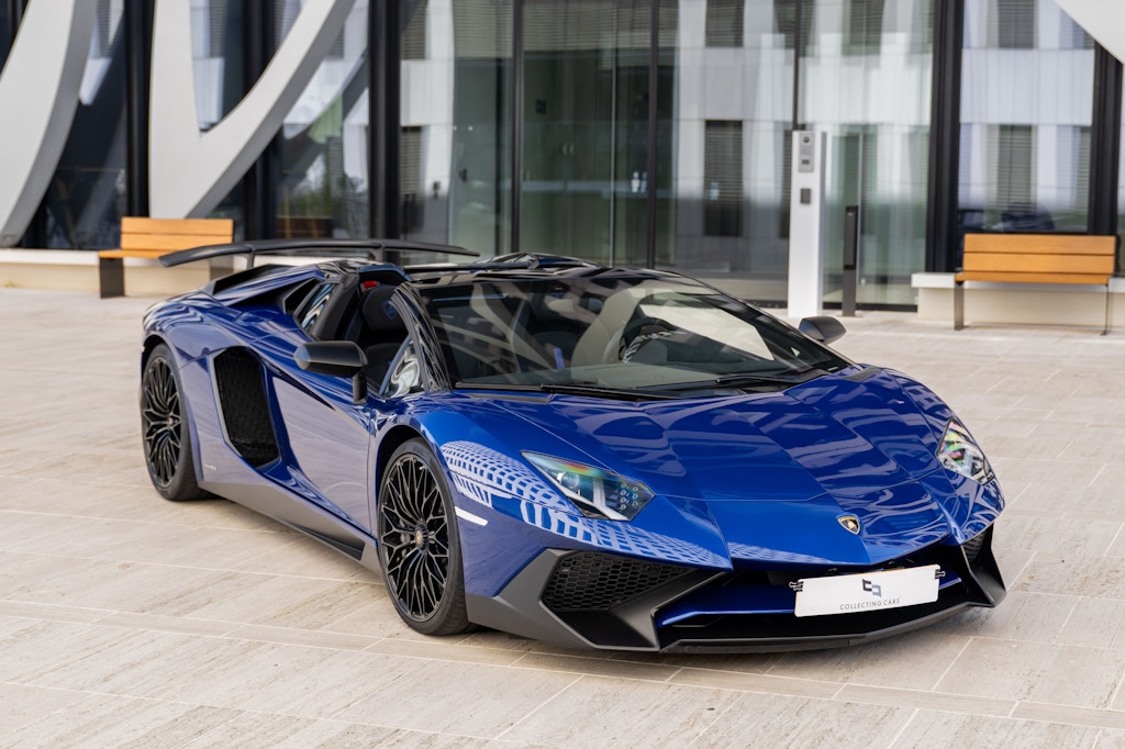 2016 Lamborghini Aventador sold at auction for $591,000