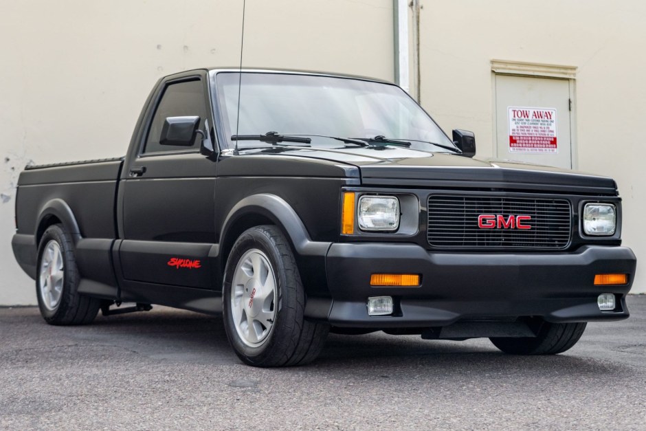 1991 GMC Syclone sold at auction for $40,251