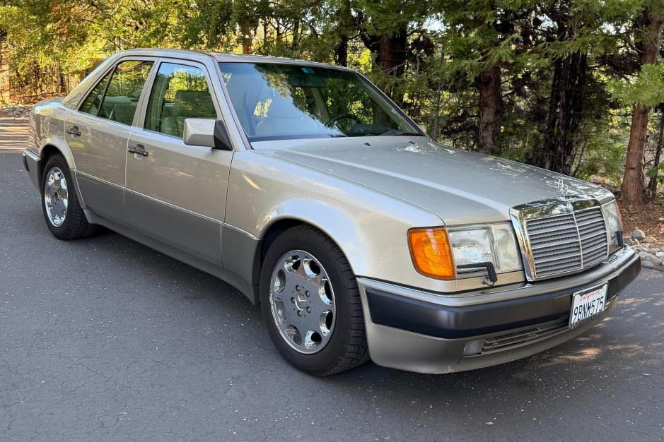 1993 Mercedes-Benz 500E sold at auction for $43,250