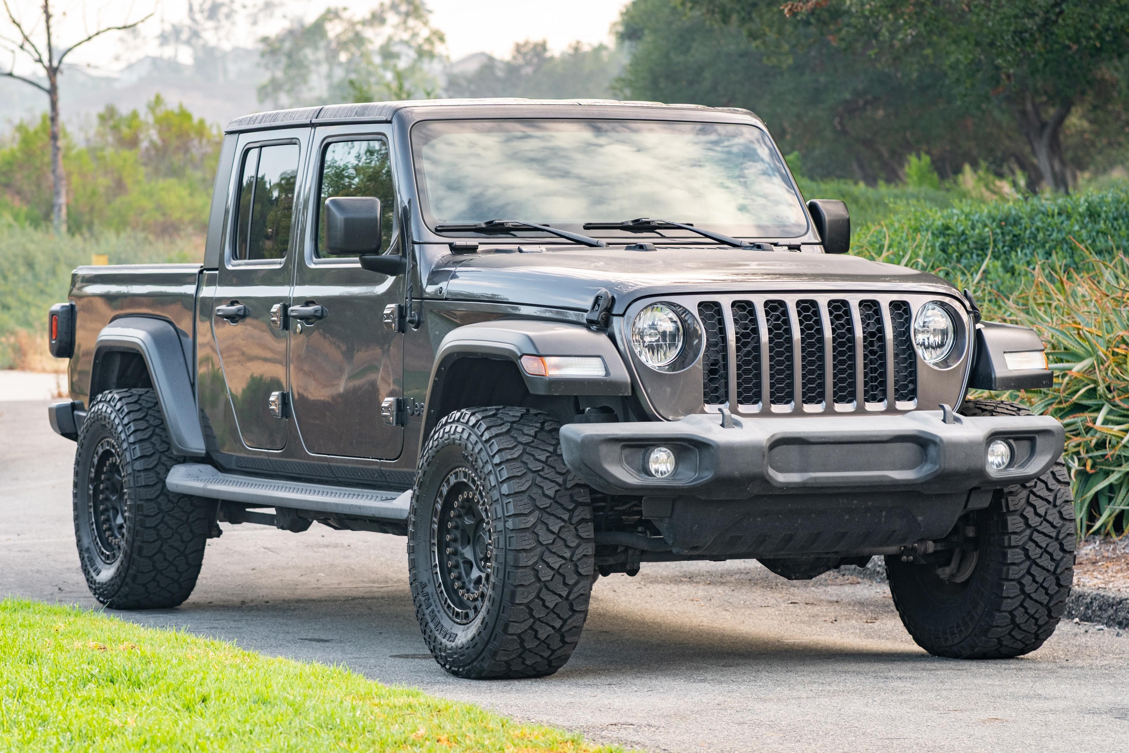 2020 Jeep Gladiator sold at auction for $25,000