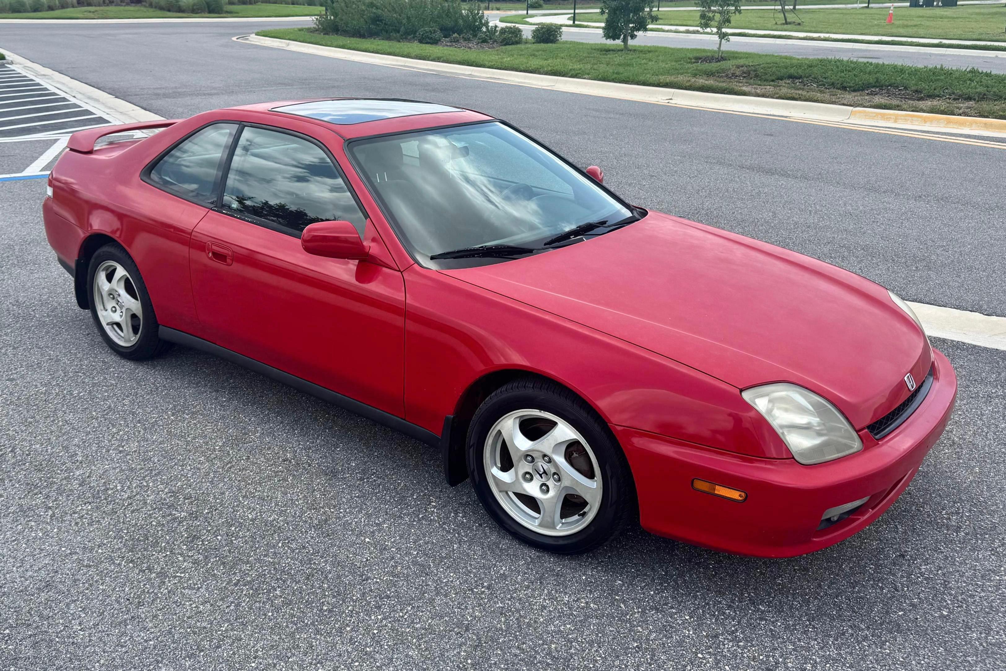2001 Honda Prelude sold at auction for $9,800