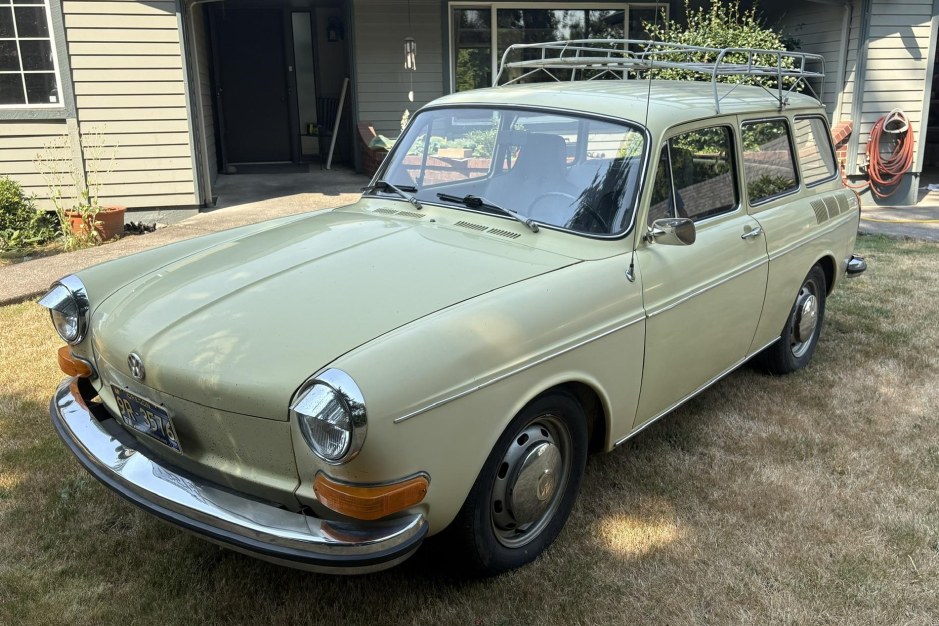 1971 Volkswagen Type 3 sold at auction for $6,700