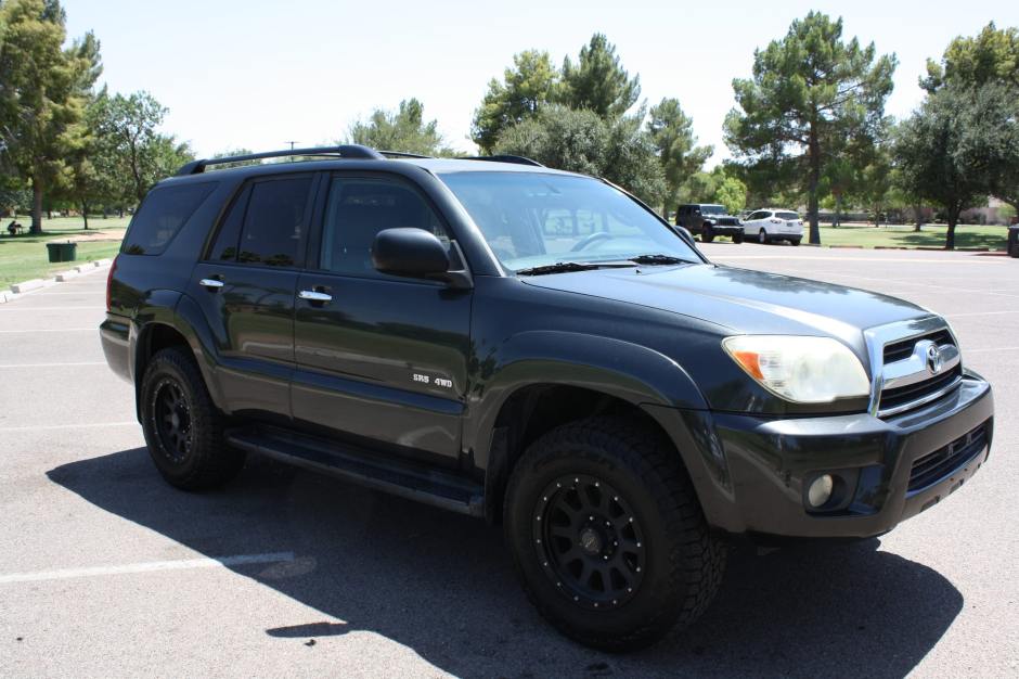2007 Toyota 4Runner sold at auction for $5,700