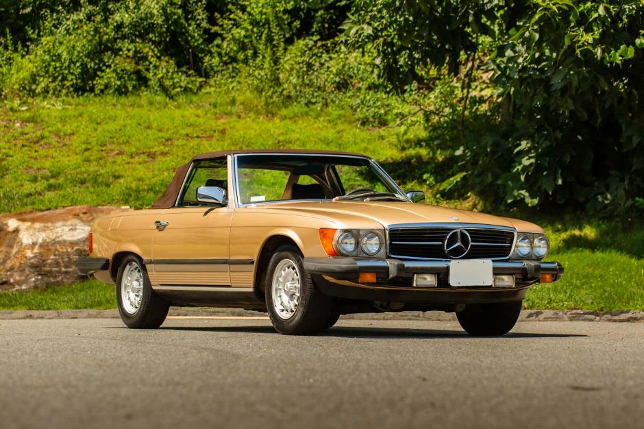 1985 Mercedes-Benz 380 sold at auction for $12,000
