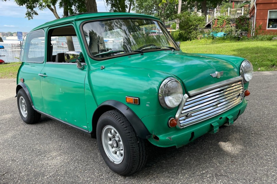 1979 Mini Classic Mini sold at auction for $9,000