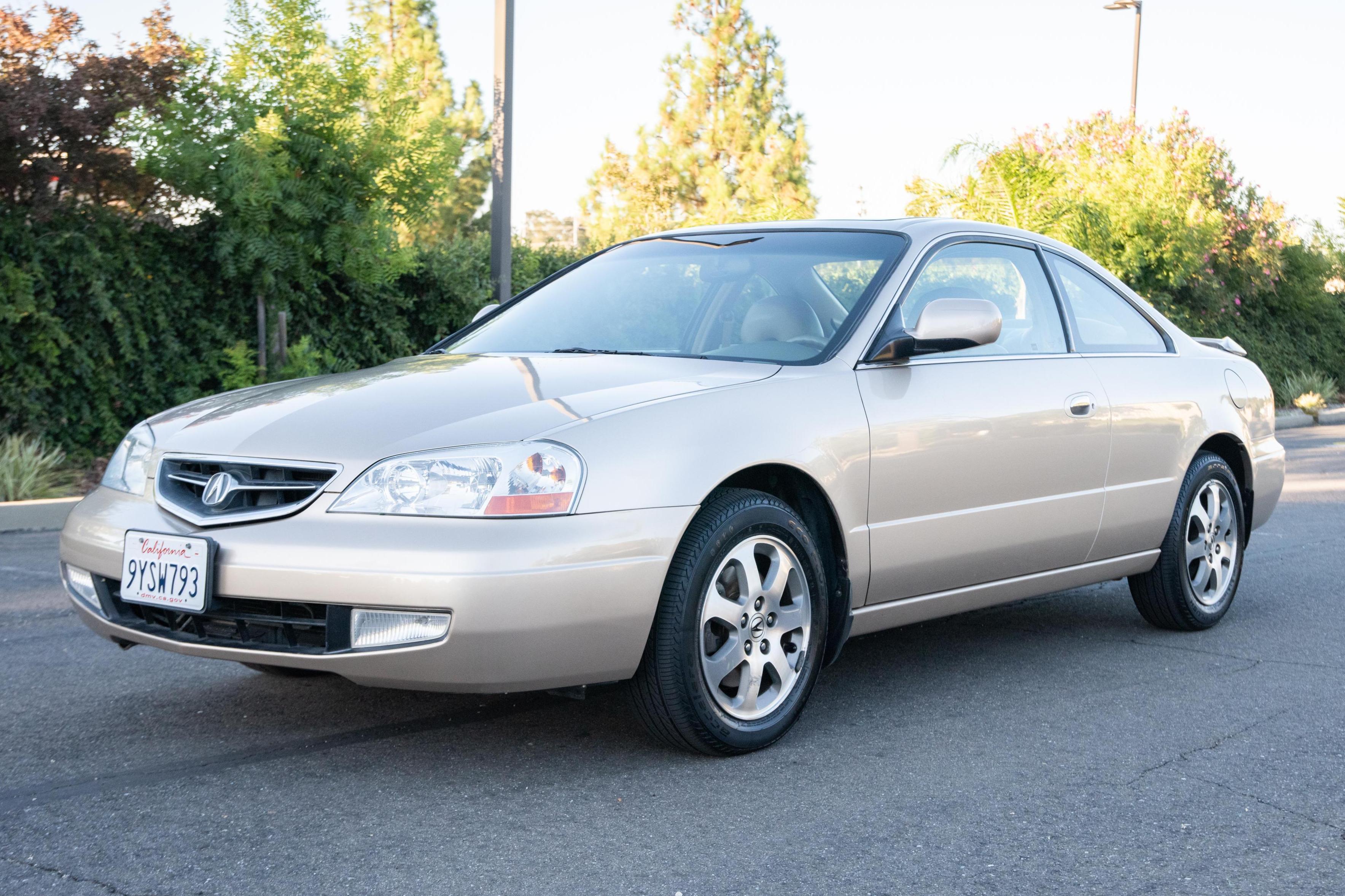 2001 Acura CL sold at auction for $4,500