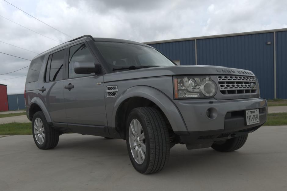 2012 Land Rover Discovery sold at auction for $4,000