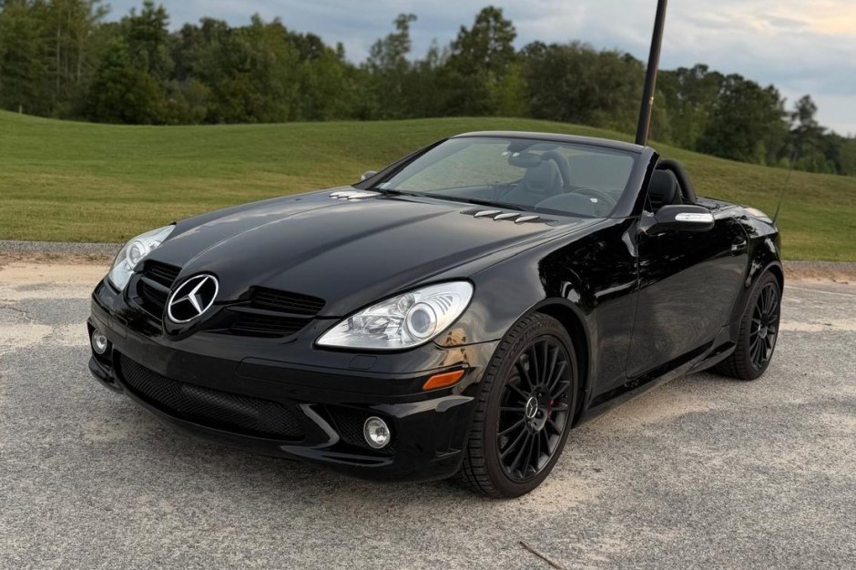 2008 Mercedes-Benz SLK-Class sold at auction for $18,000