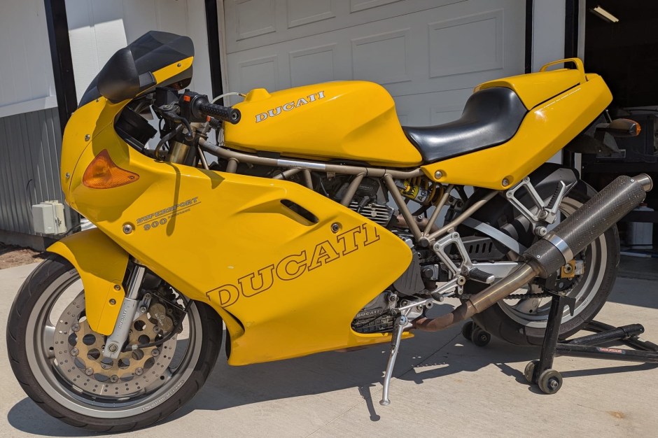 1997 Ducati Supersport sold at auction for $2,300