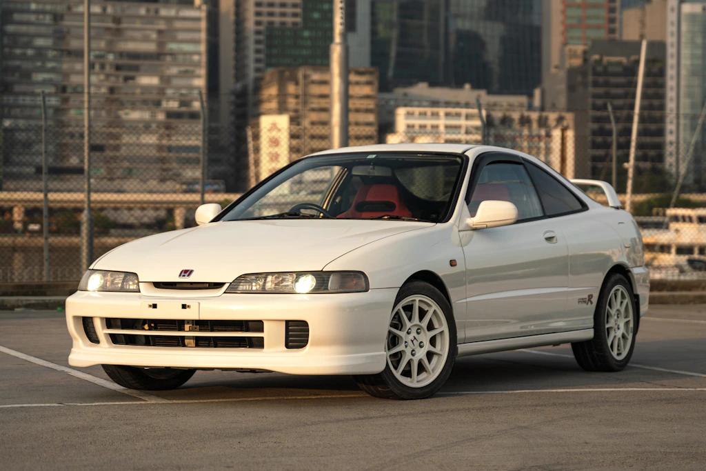 2000 Honda Integra sold at auction for $25,300