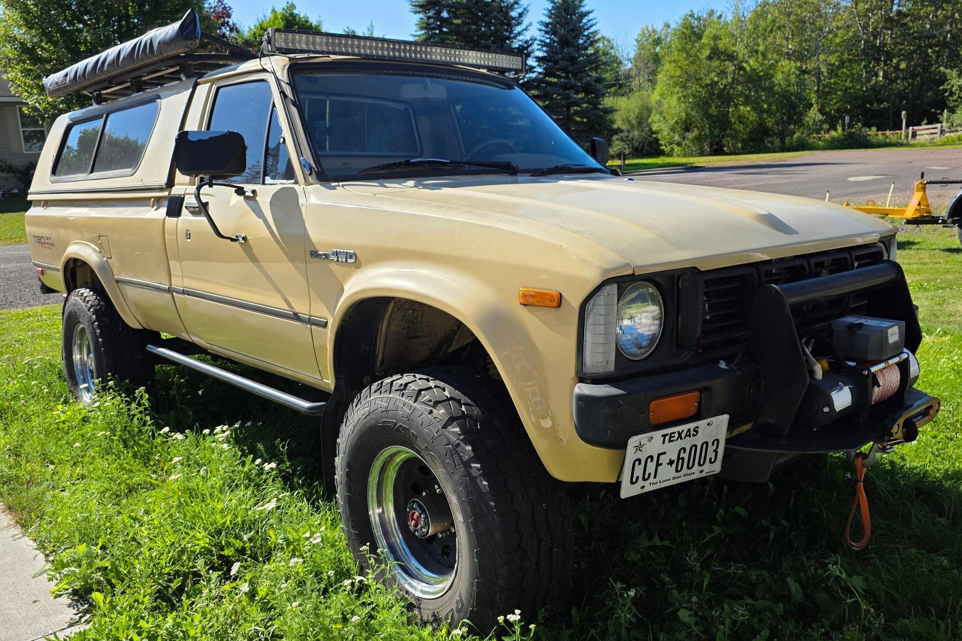 1981 Toyota Hilux sold at auction for $7,777