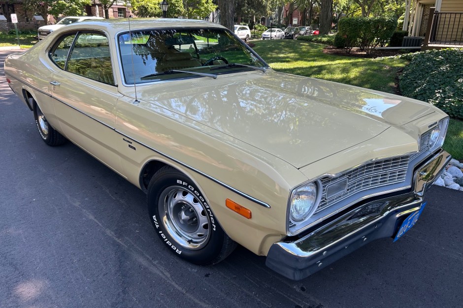 1973 Dodge Dart sold at auction for $9,400