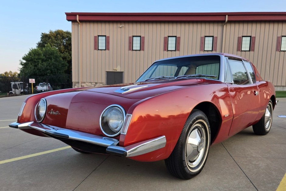 1963 Studebaker Avanti sold at auction for $58,000