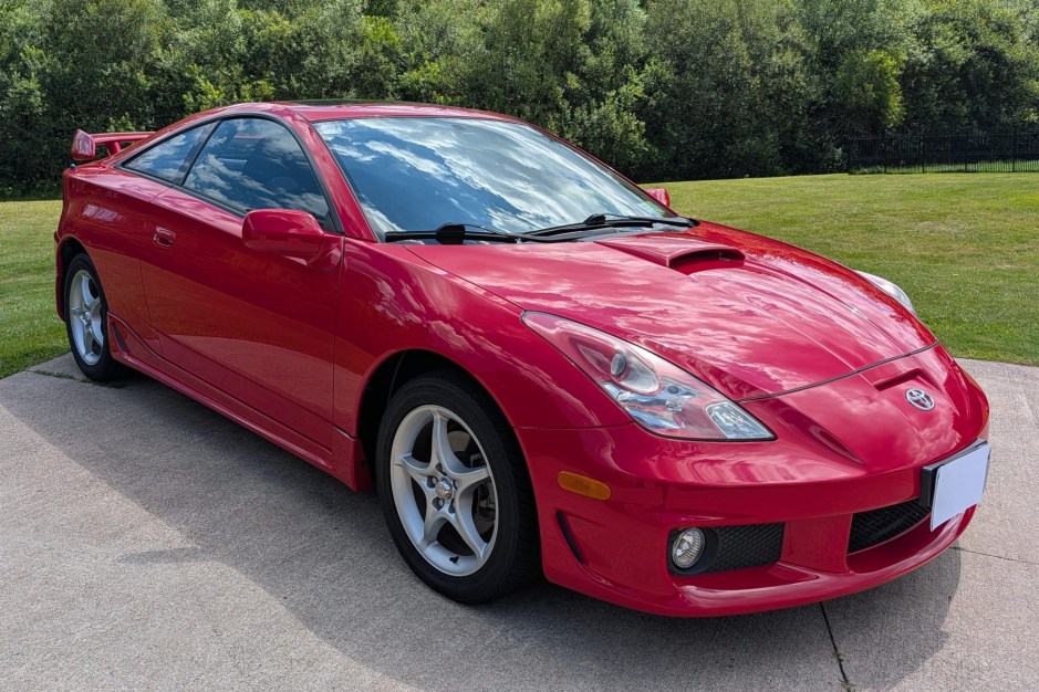 2005 Toyota Celica sold at auction for $18,750