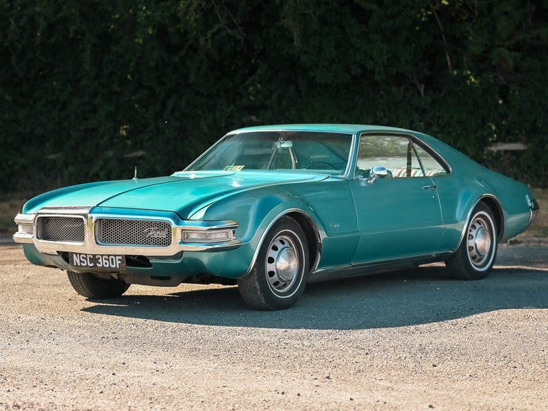 1968 Oldsmobile Toronado sold at auction for $9,000