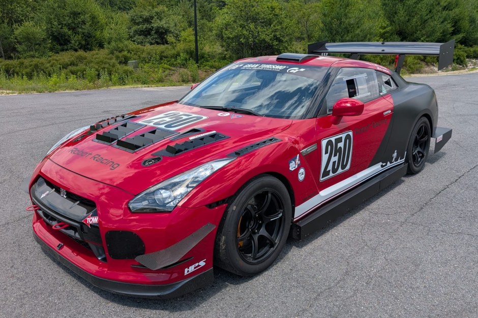 2010 Nissan GT-R sold at auction for $65,000