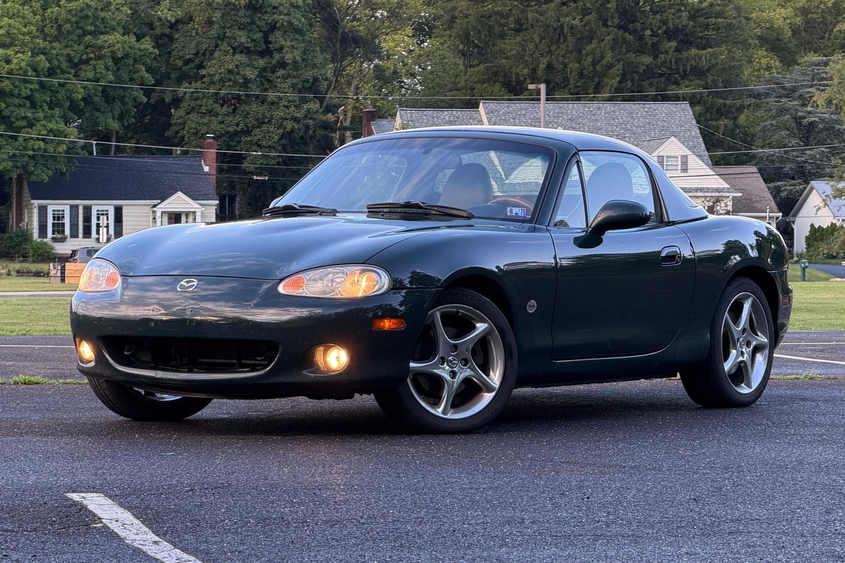 2001 Mazda MX-5 sold at auction for $6,350