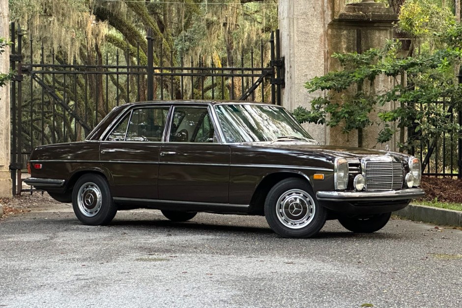 1974 Mercedes-Benz W114/W115 sold at auction for $20,000