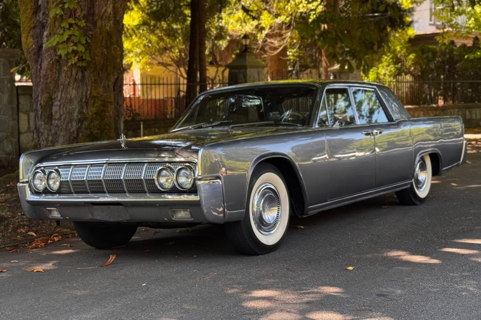 1964 Lincoln Continental sold at auction for $28,000