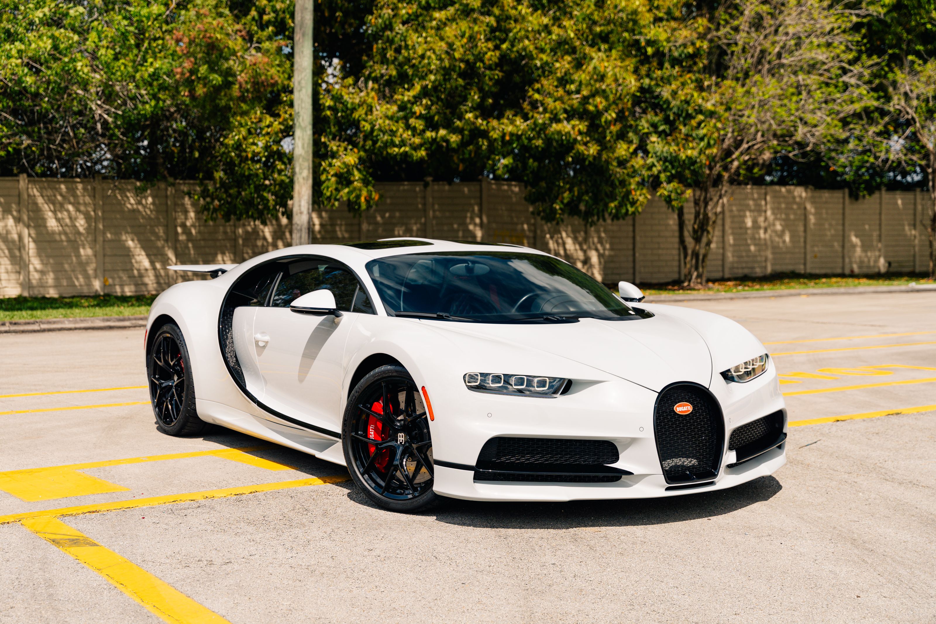 2019 Bugatti Chiron sold at auction for $3,024,000