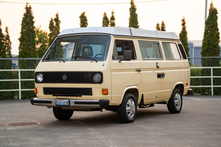1983 Volkswagen Vanagon sold at auction for $15,500
