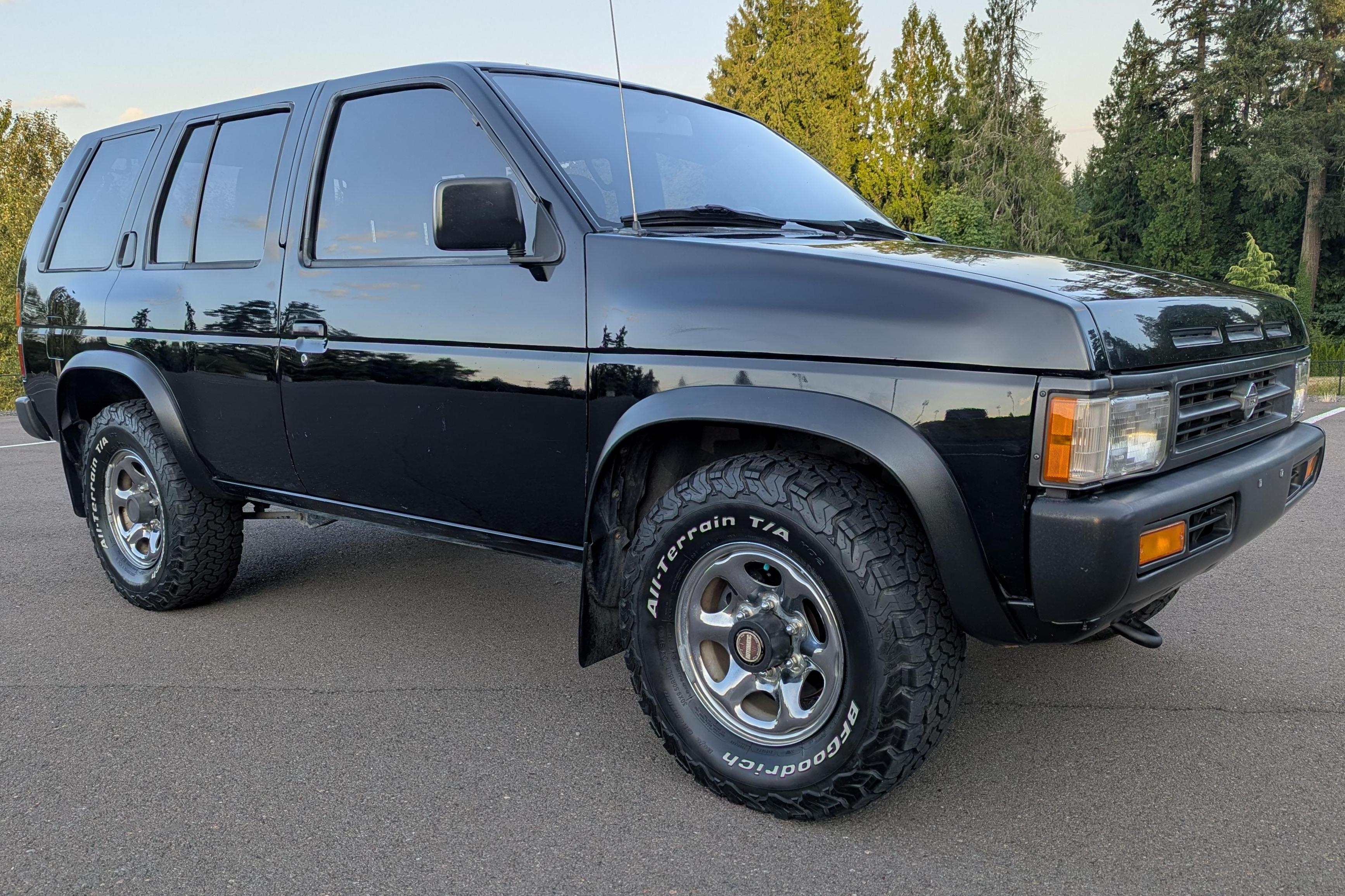1994 Nissan Pathfinder sold at auction for $8,800