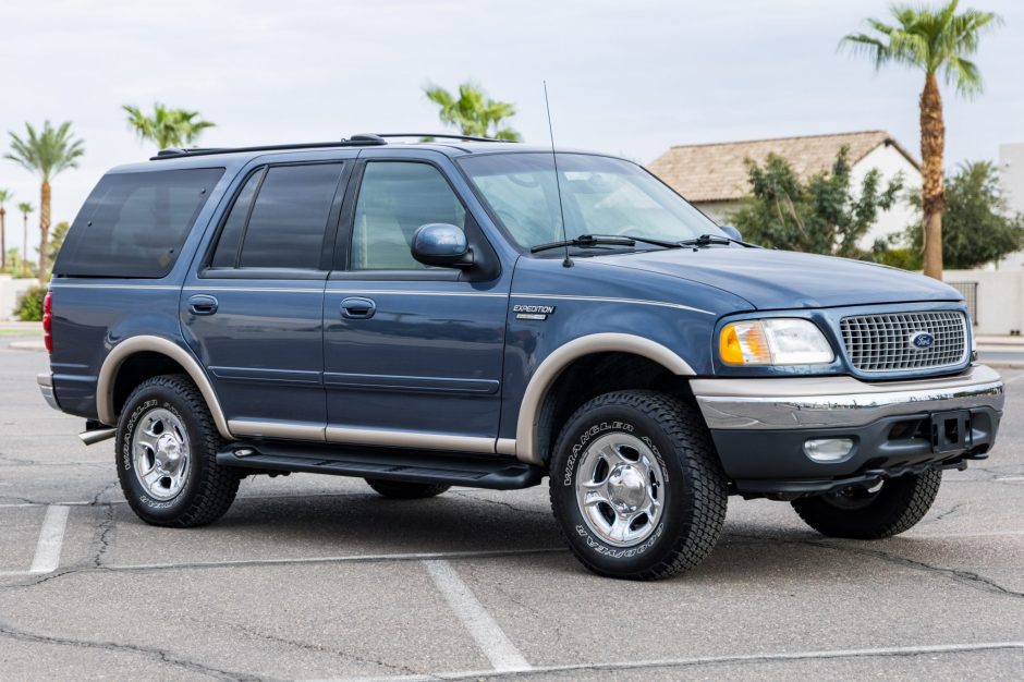 1999 Ford Expedition sold at auction for $15,877