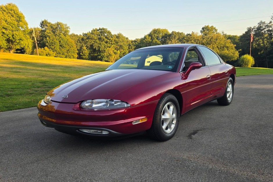 1995 Oldsmobile Aurora sold at auction for $10,500
