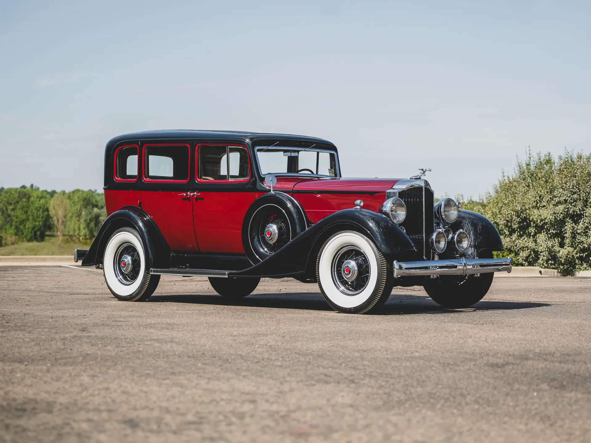 1934 Packard Eight sold at auction for $72,800