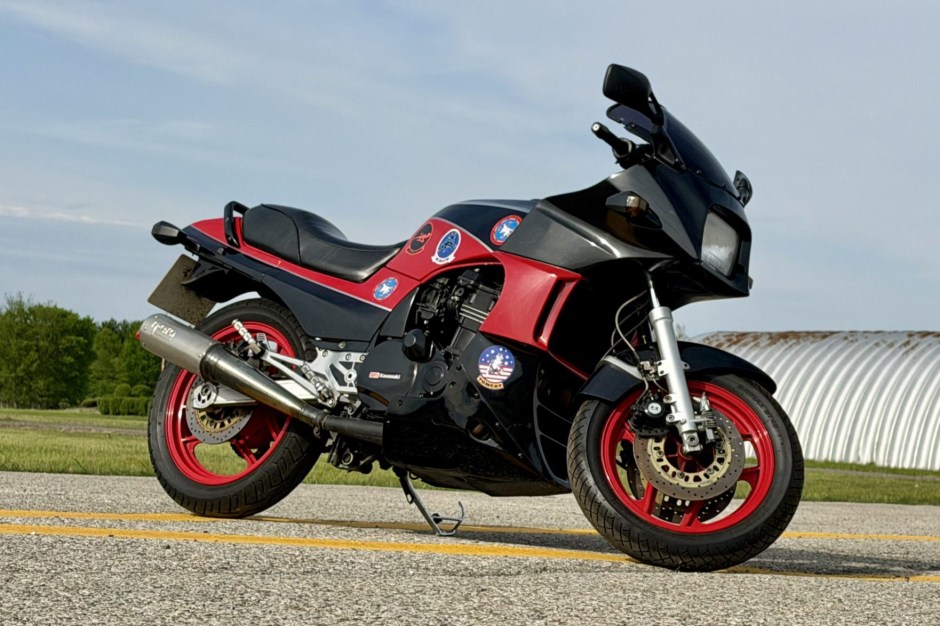 1986 Kawasaki Ninja sold at auction for $8,000