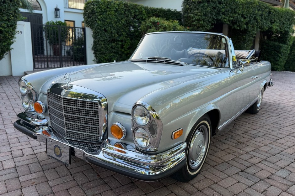 1971 Mercedes-Benz W111 Coupe & Cabriolet sold at auction for $320,000