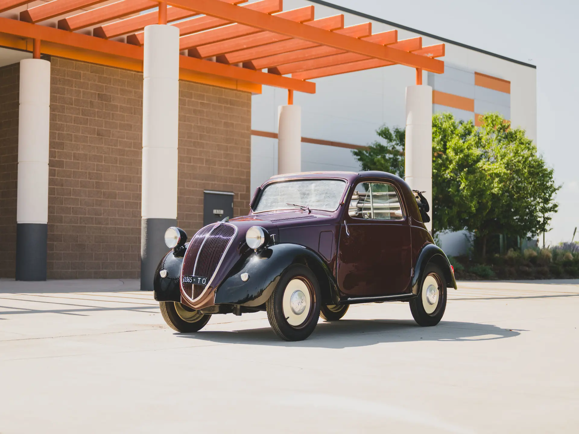 1943 Fiat 500 sold at auction for $30,800