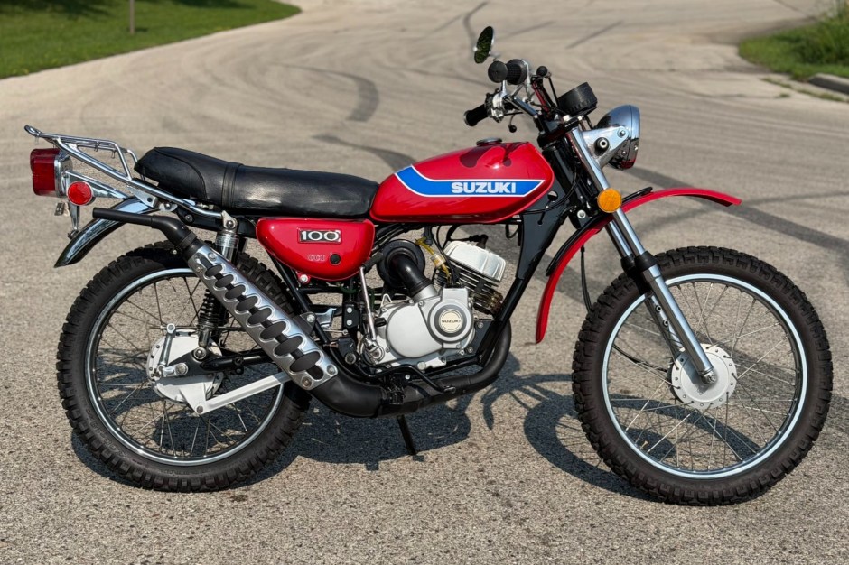 1973 Suzuki Motorcycles sold at auction for $2,600