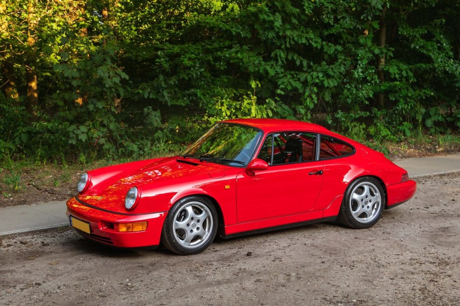 1992 Porsche 964 sold at auction for $166,000