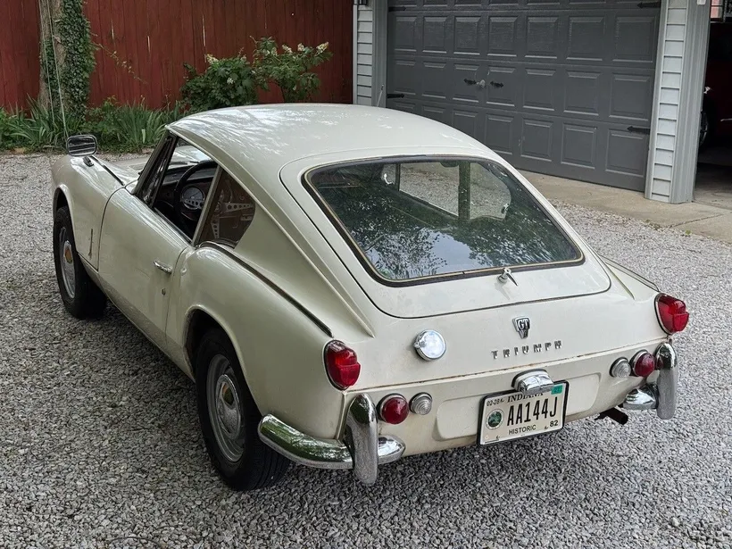 1967 Triumph GT6 sold at auction for $7,200