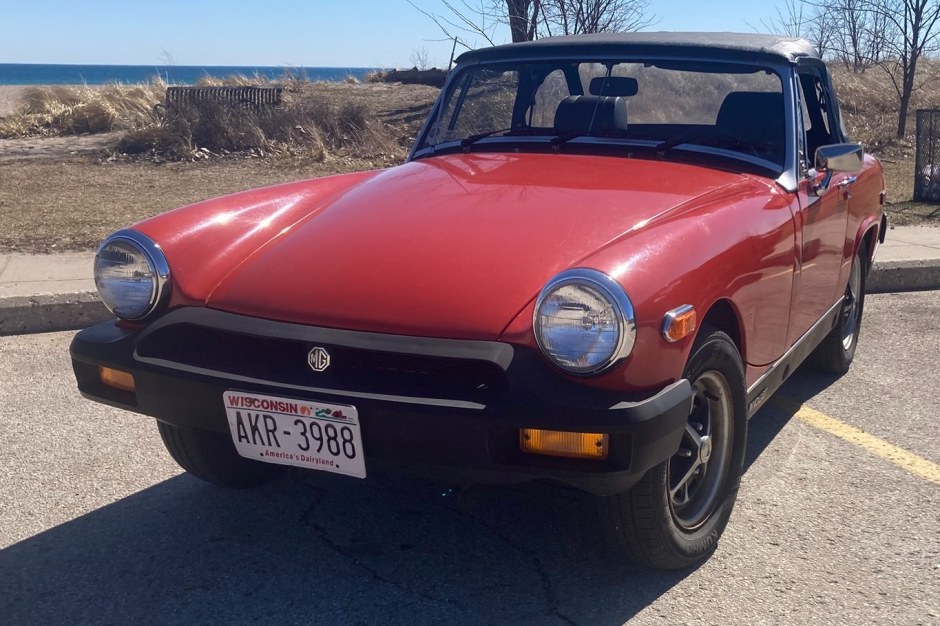 1976 MG Midget sold at auction for $5,750