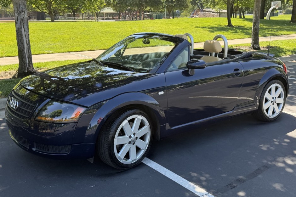 2003 Audi TT sold at auction for $14,000