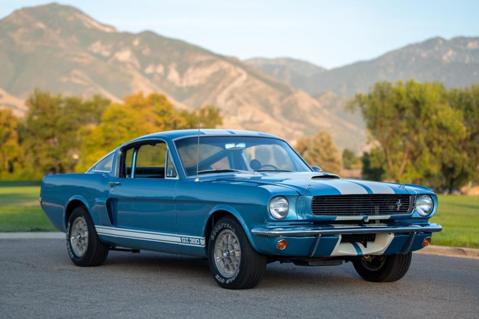 1966 Shelby GT350 sold at auction for $239,000