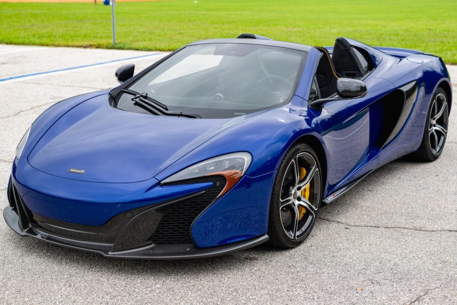 2015 McLaren 675LT sold at auction for $128,000