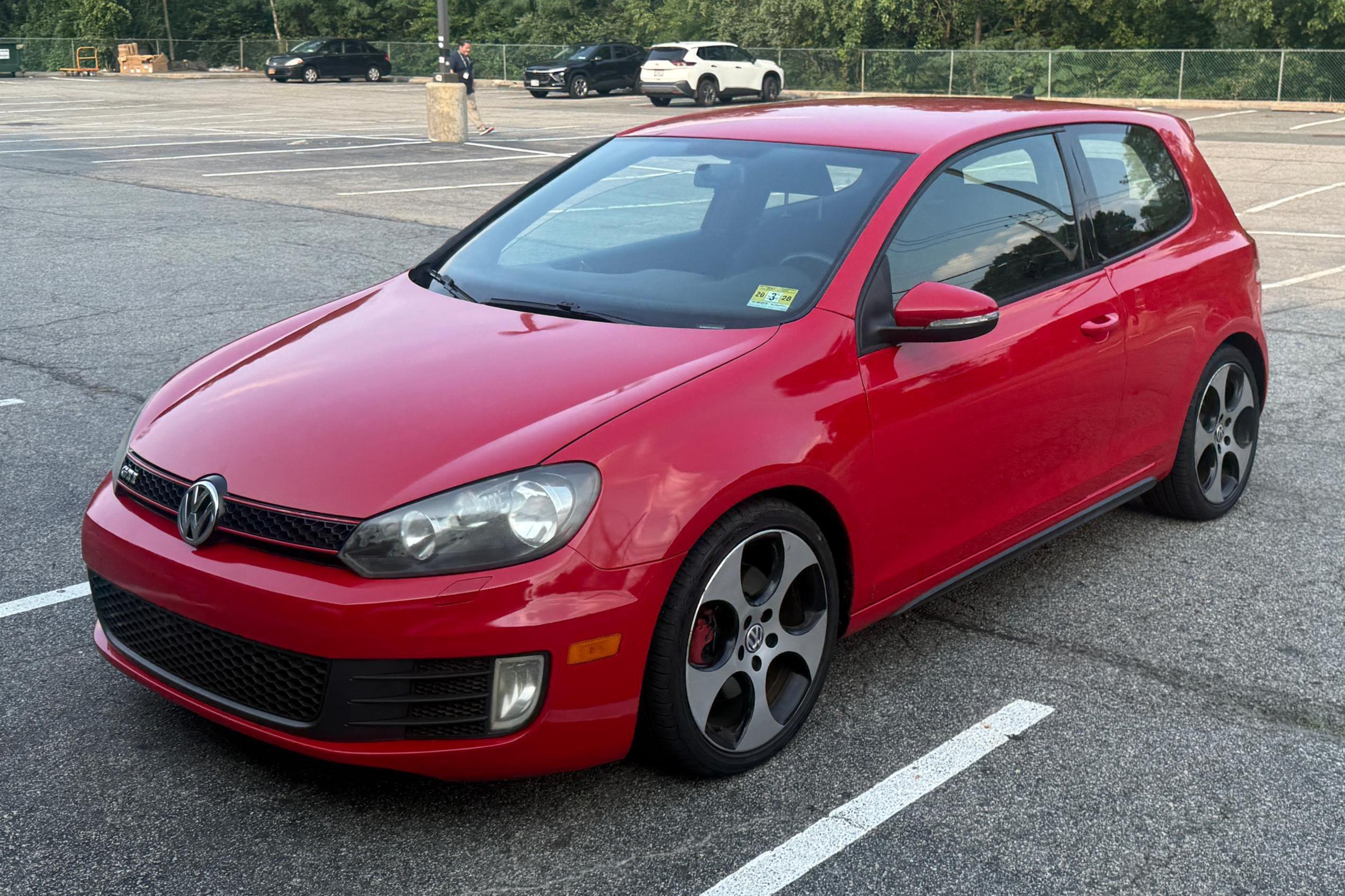 2013 Volkswagen GTI sold at auction for $4,750
