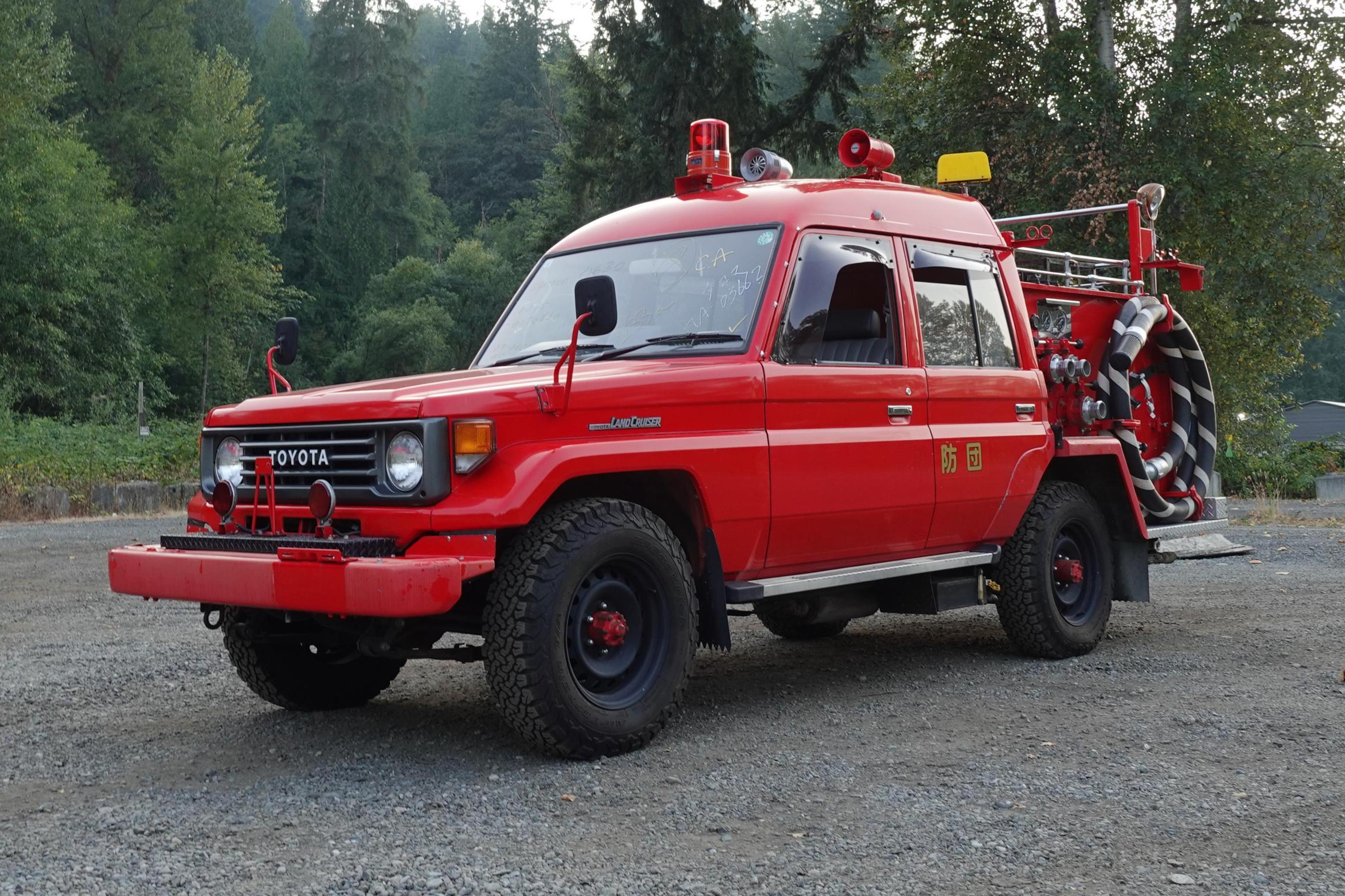 1990 Toyota Land Cruiser 70 Series sold at auction for $12,600
