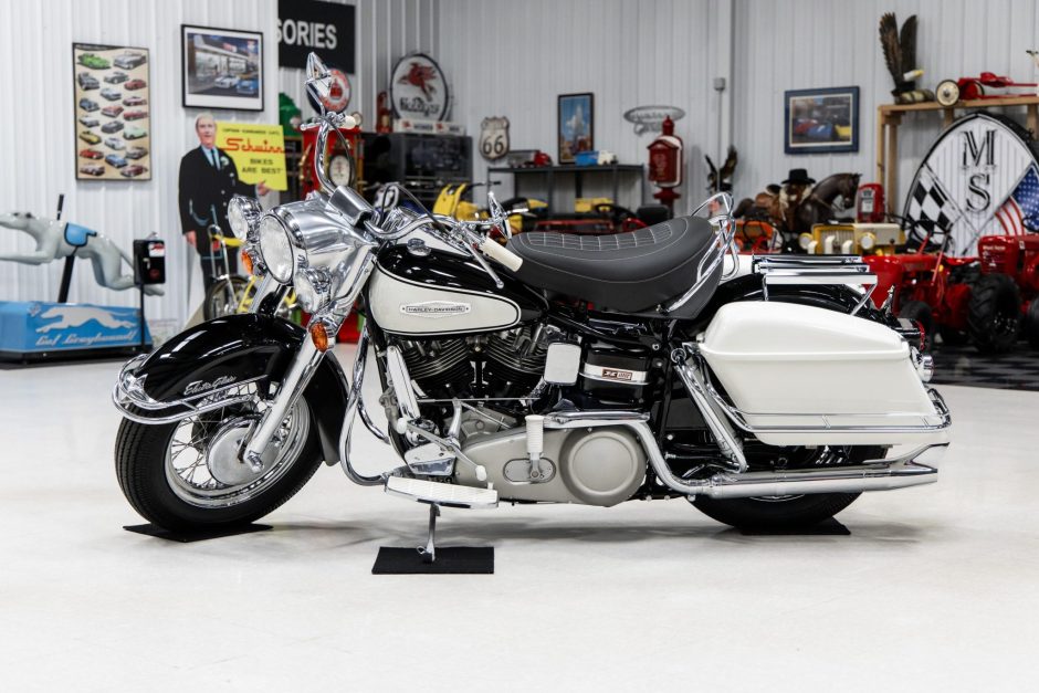 1966 Harley-Davidson Shovelhead sold at auction for $19,000