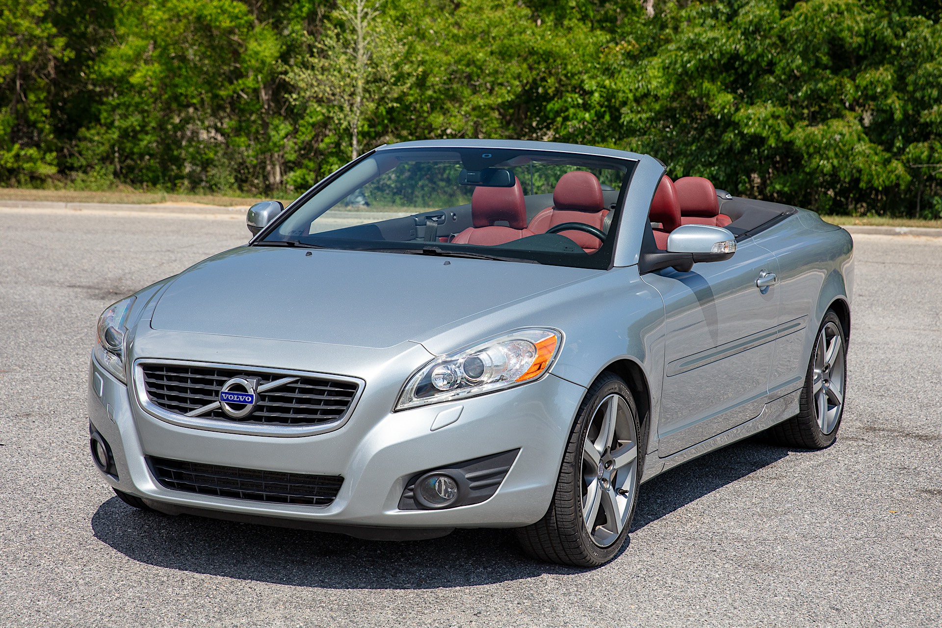 2012 Volvo C70 sold at auction for $5,500