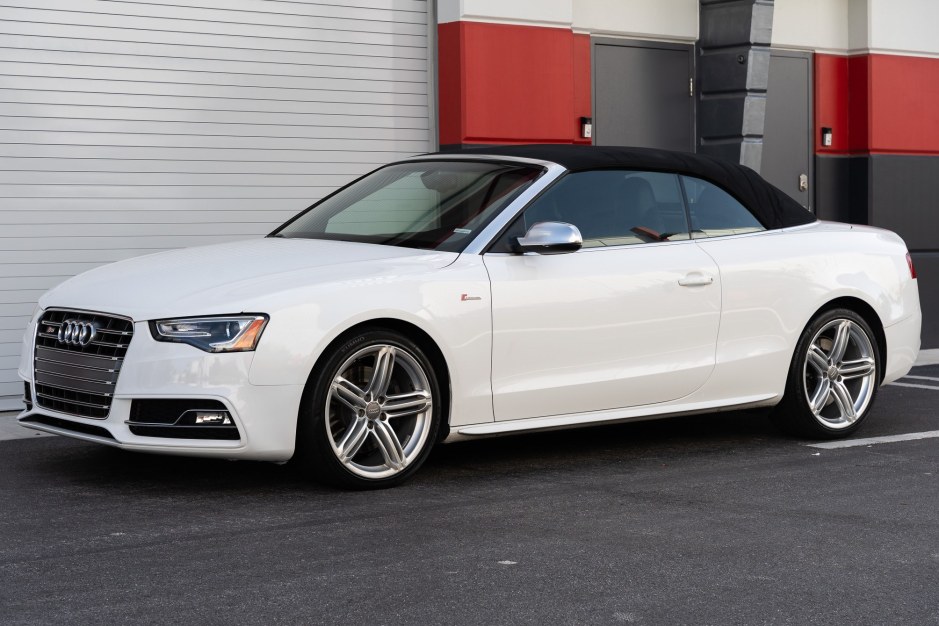 2013 Audi S5 sold at auction for $12,050